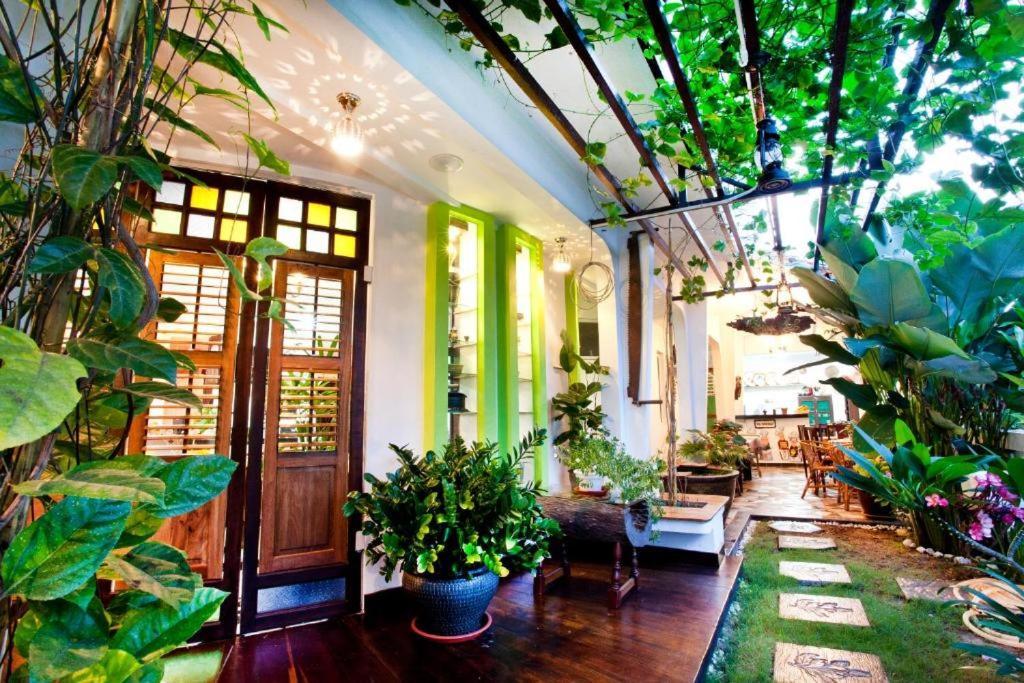 Oyo 90855 Vince Villa Bukit Mertajam Buitenkant foto