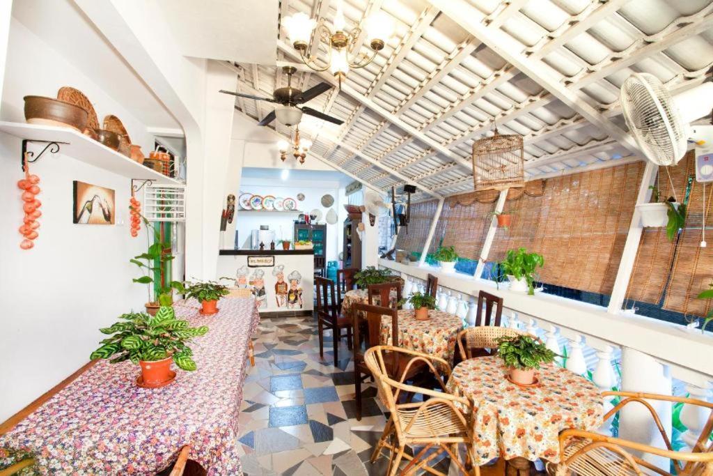 Oyo 90855 Vince Villa Bukit Mertajam Buitenkant foto