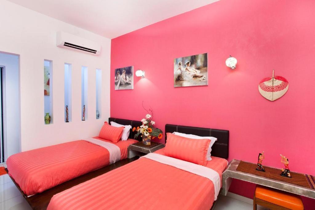 Oyo 90855 Vince Villa Bukit Mertajam Buitenkant foto