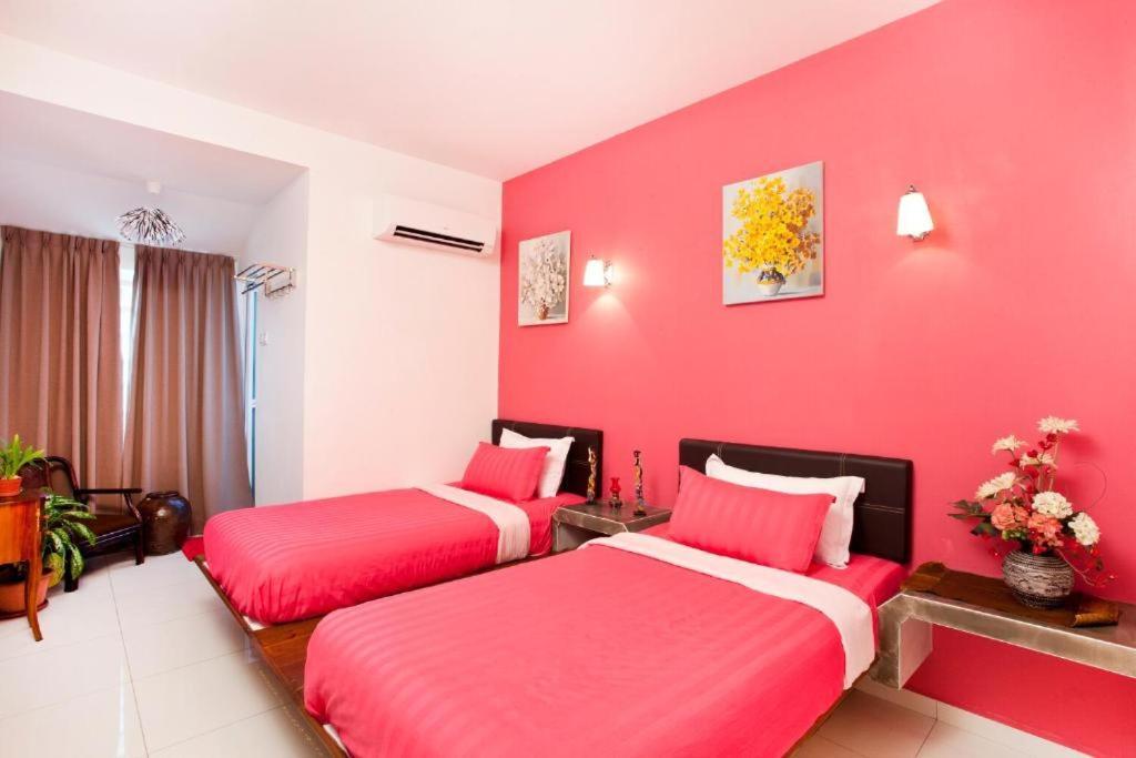 Oyo 90855 Vince Villa Bukit Mertajam Buitenkant foto